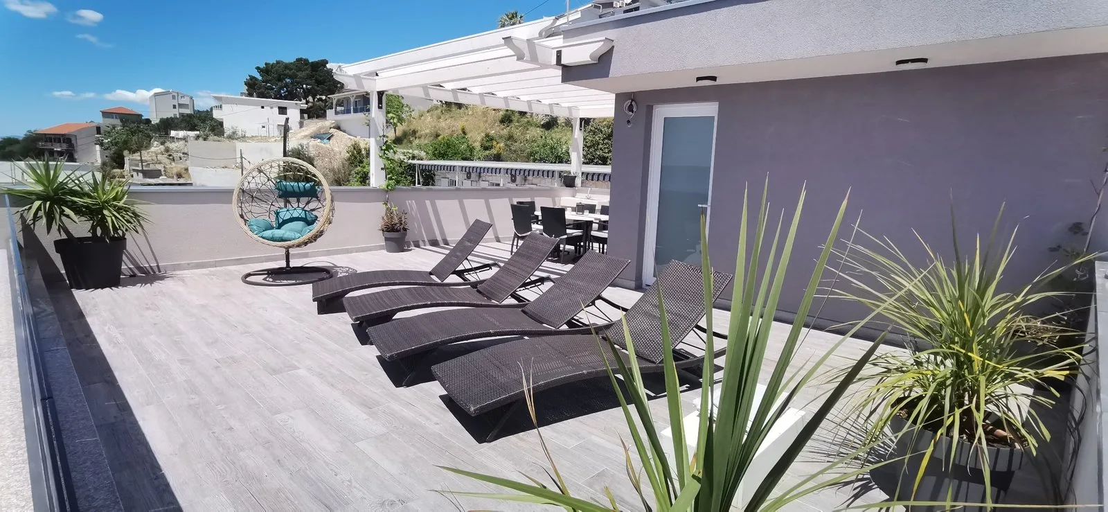 Luxury Apartment Beach