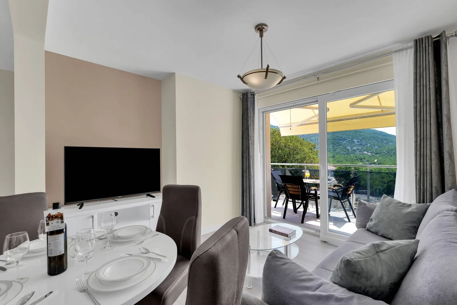 Apartments White House Rastovac