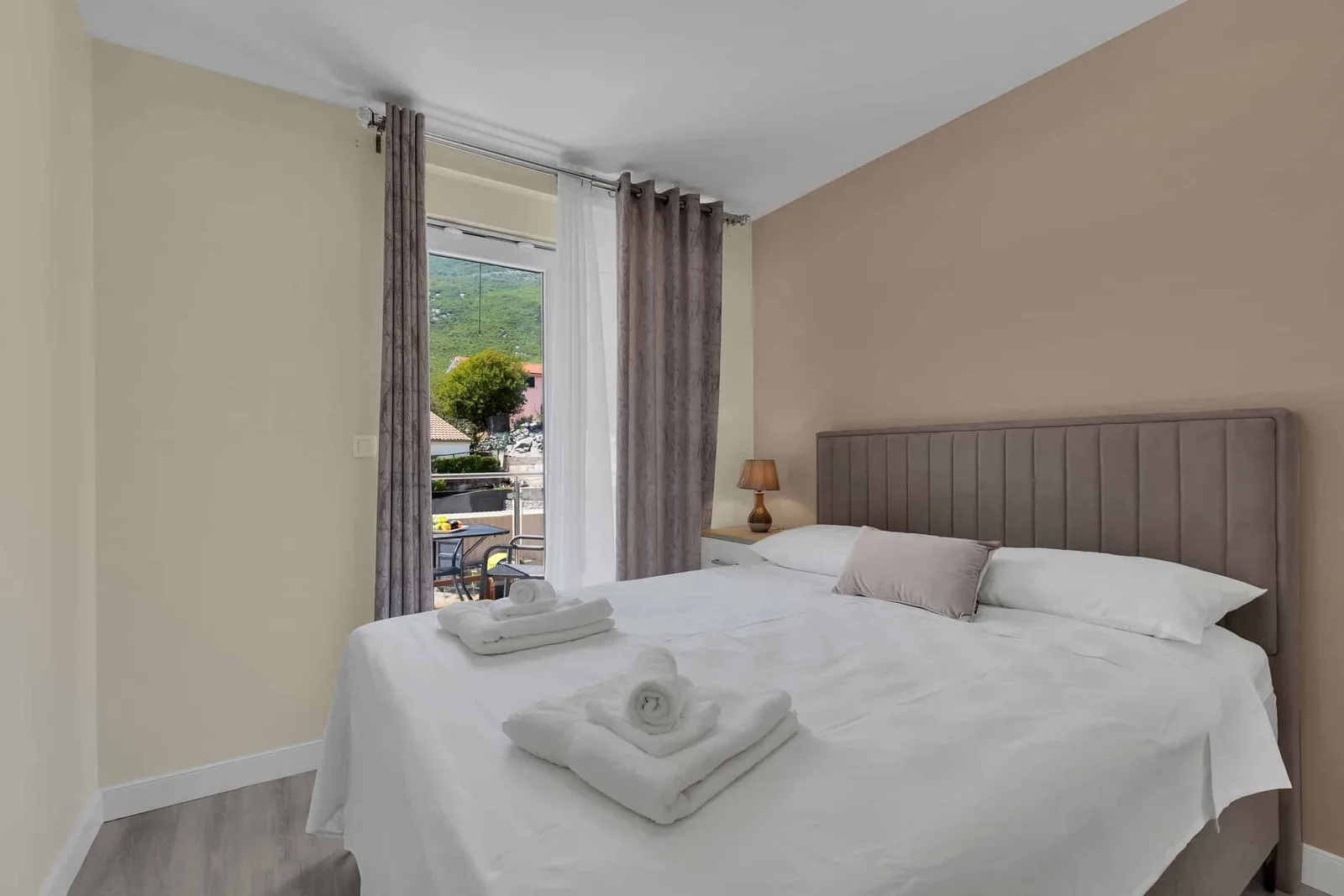 Apartments White House Rastovac