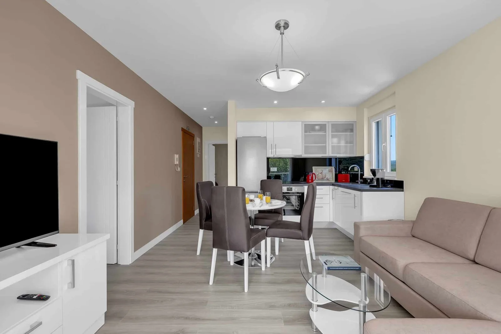 Apartments White House Rastovac