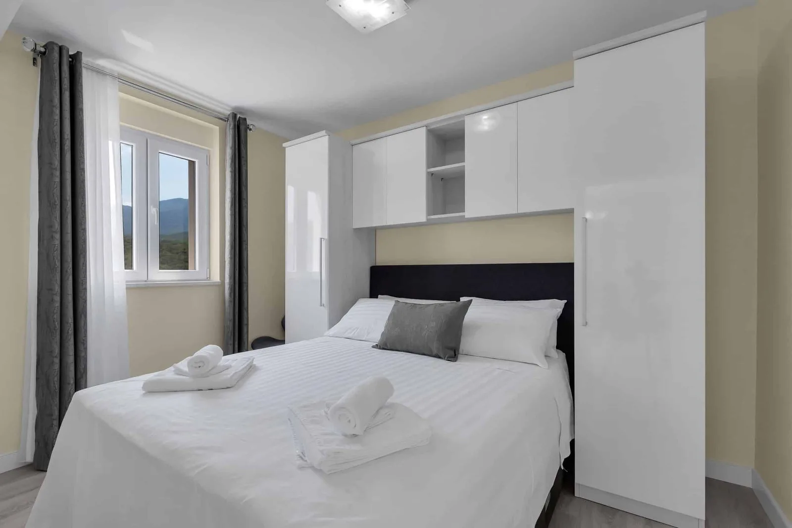 Apartments White House Rastovac