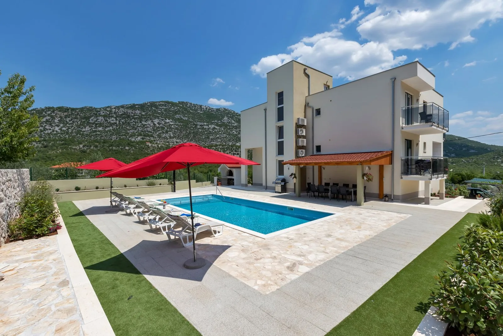 Apartments White House Rastovac
