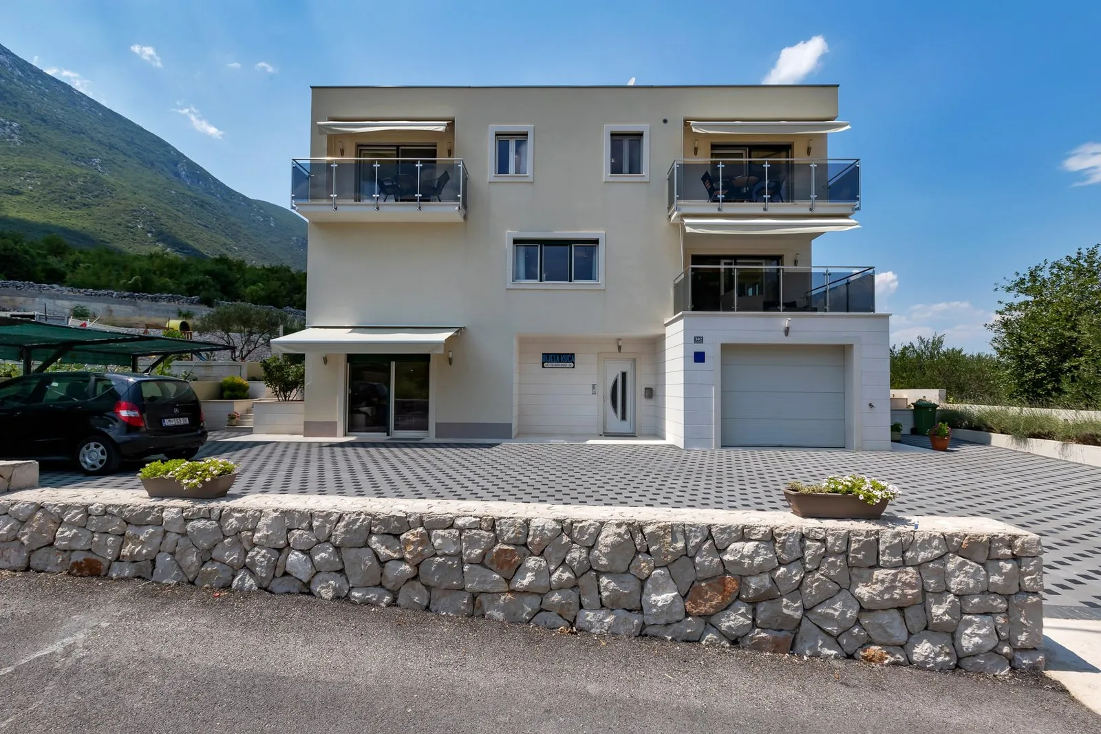 Apartments White House Rastovac