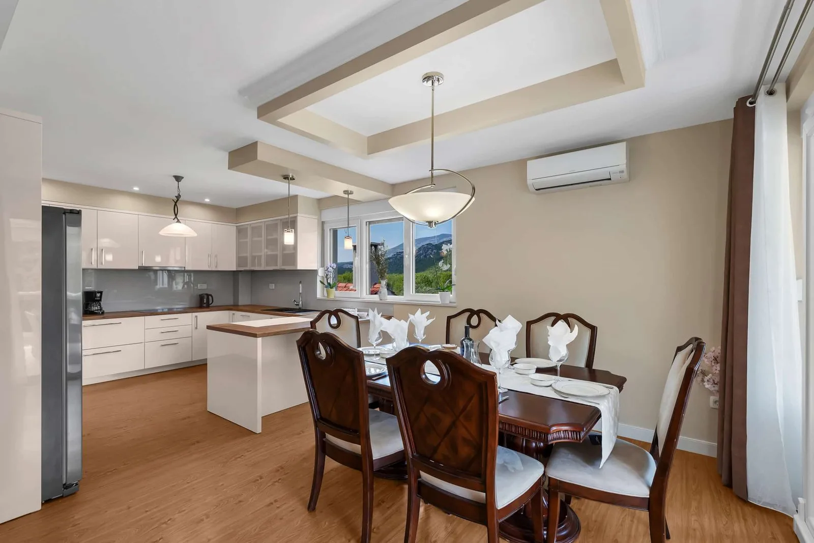 Apartments White House Rastovac