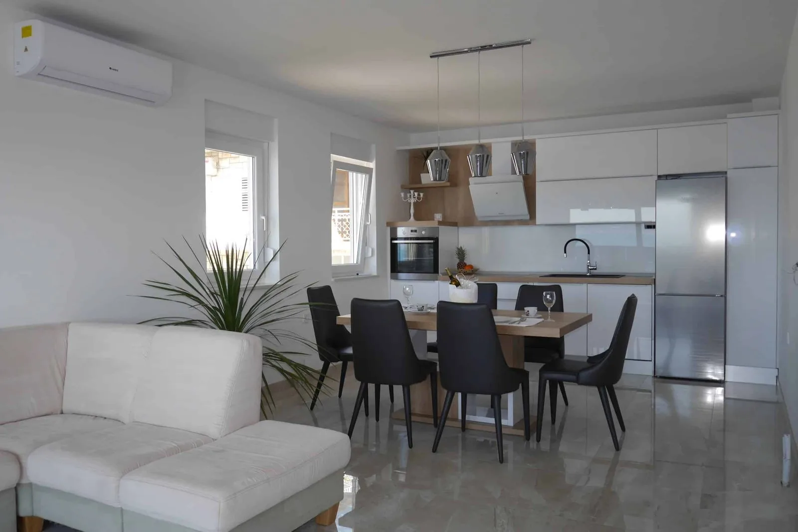 Luxury Apartment Beach