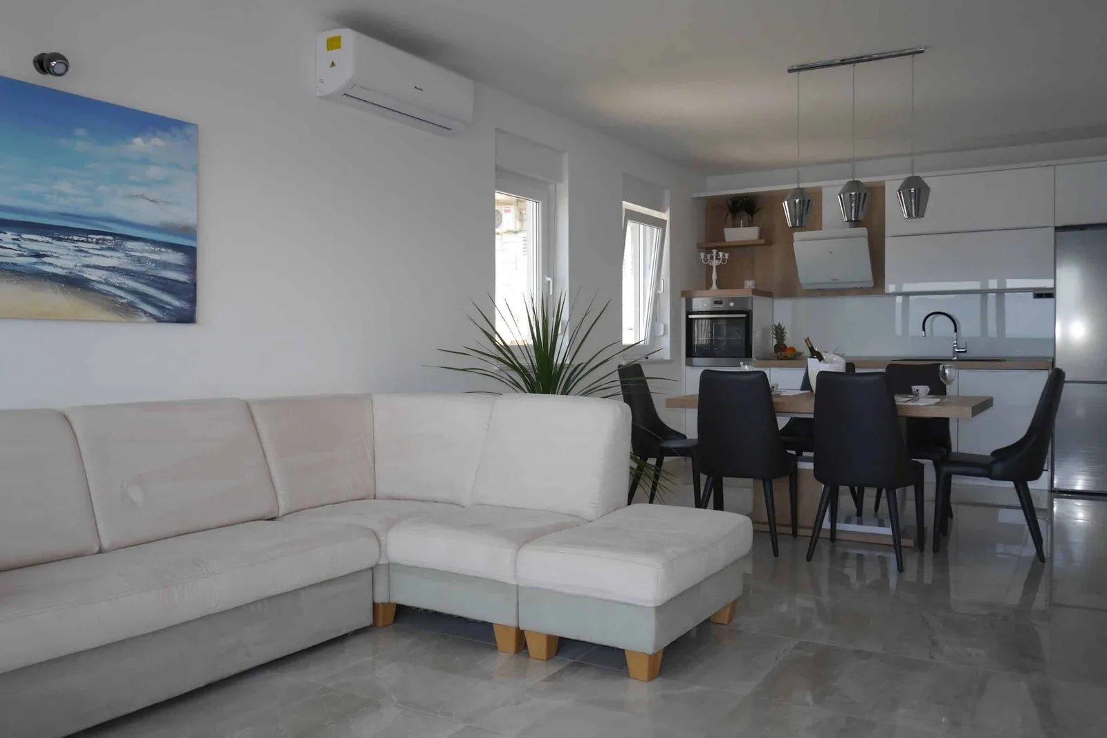 Luxury Apartment Beach
