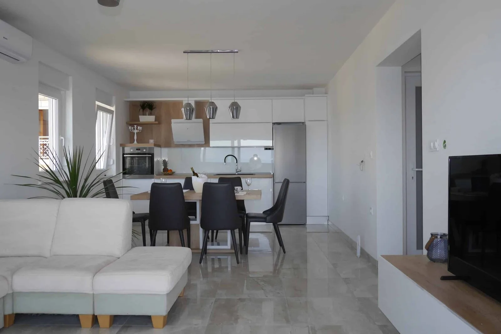 Luxury Apartment Beach