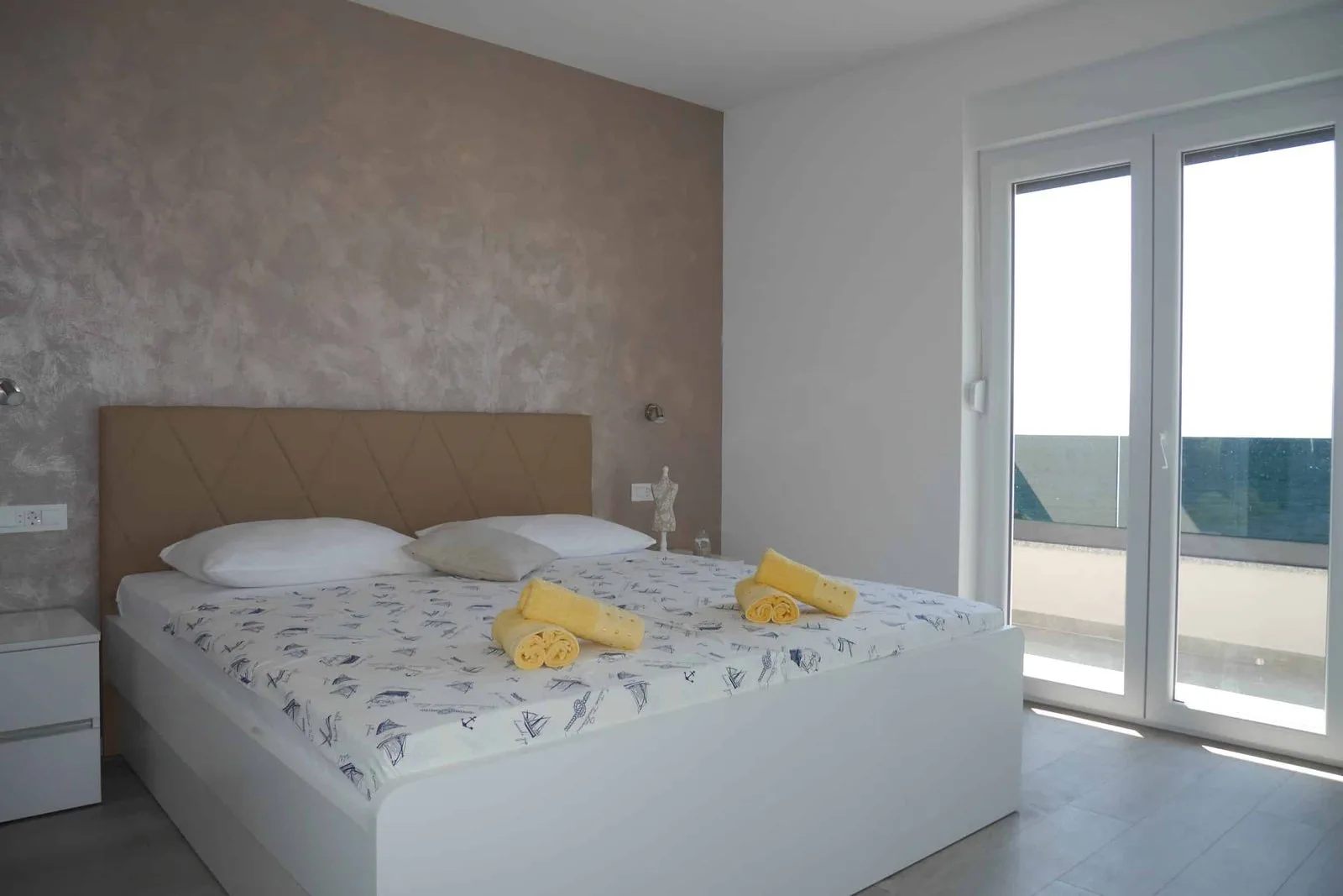 Luxury Apartment Beach