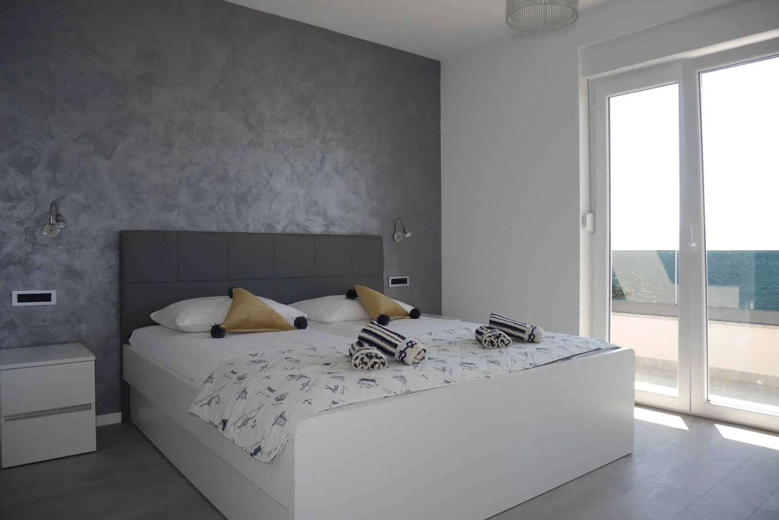 Luxury Apartment Beach