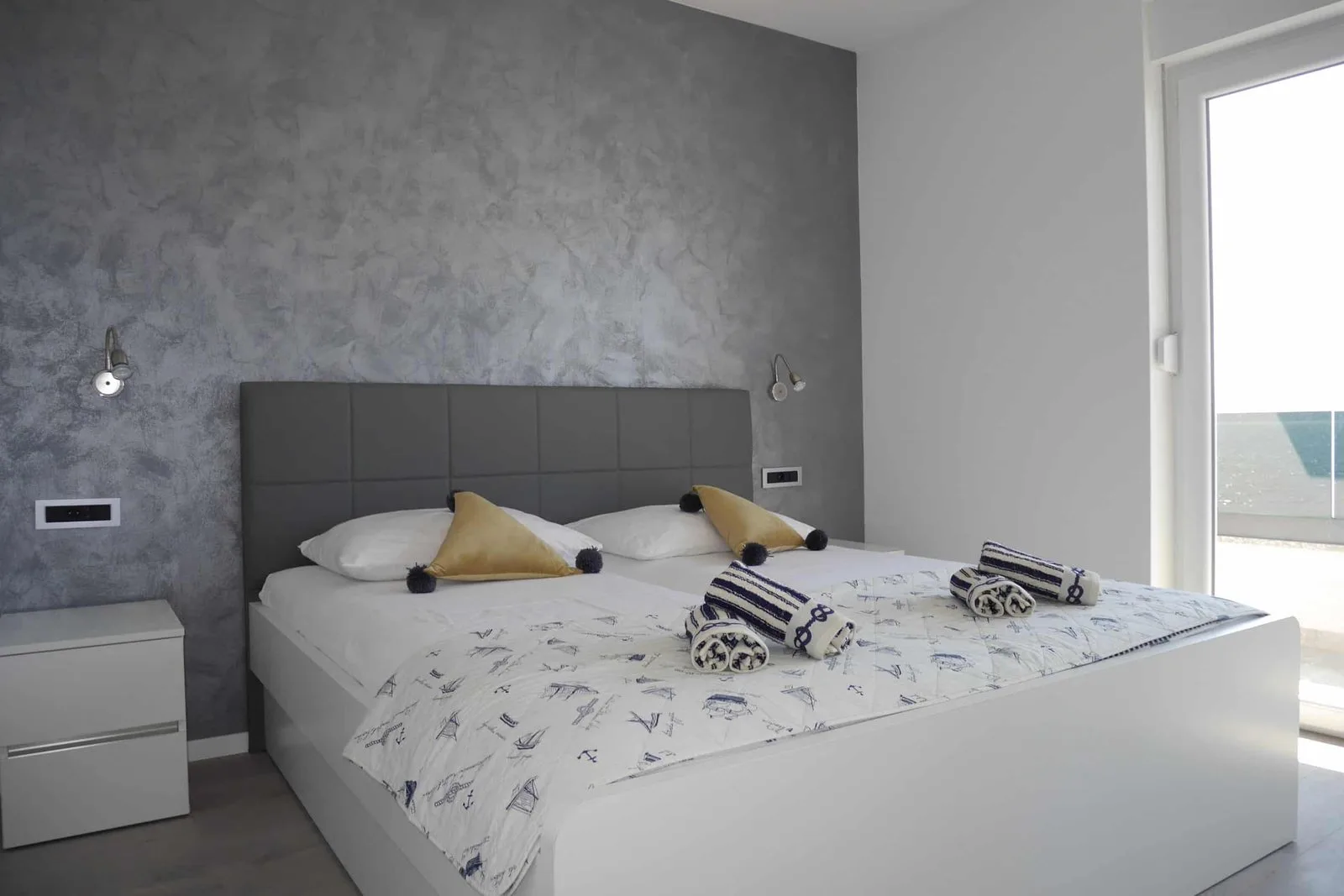 Luxury Apartment Beach