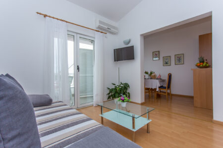 Apartments Snjezana in Makarska