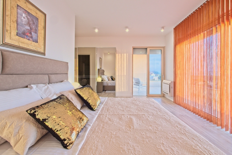 Villa with jacuzzi and pool, Villa Ulika Makarska bedroom