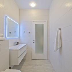 Villa near the sea, Villa Ulika Makarska bathroom