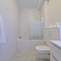 Villla near the sea, Villa Ulika Makarska bathroom